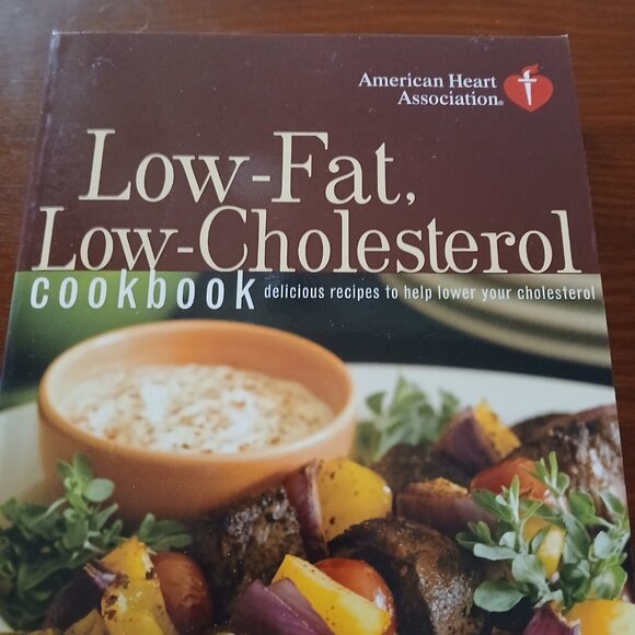 Low Fat Low Cholesterol Cookbook by AHA  Paperback GUC - Picture 2 of 8